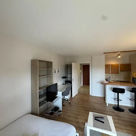 Апартаменты Lumineux Avec Balcon Margny-les-Compiegne
